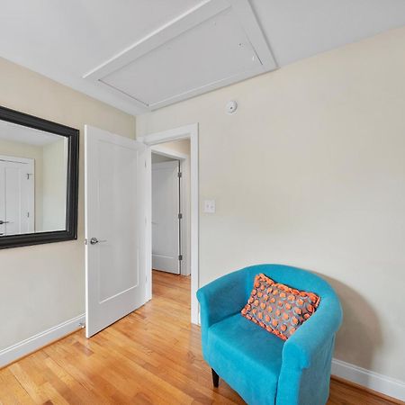 Charming Dt 3-Bed Bungalow With Fenced-In Yard Raleigh Esterno foto