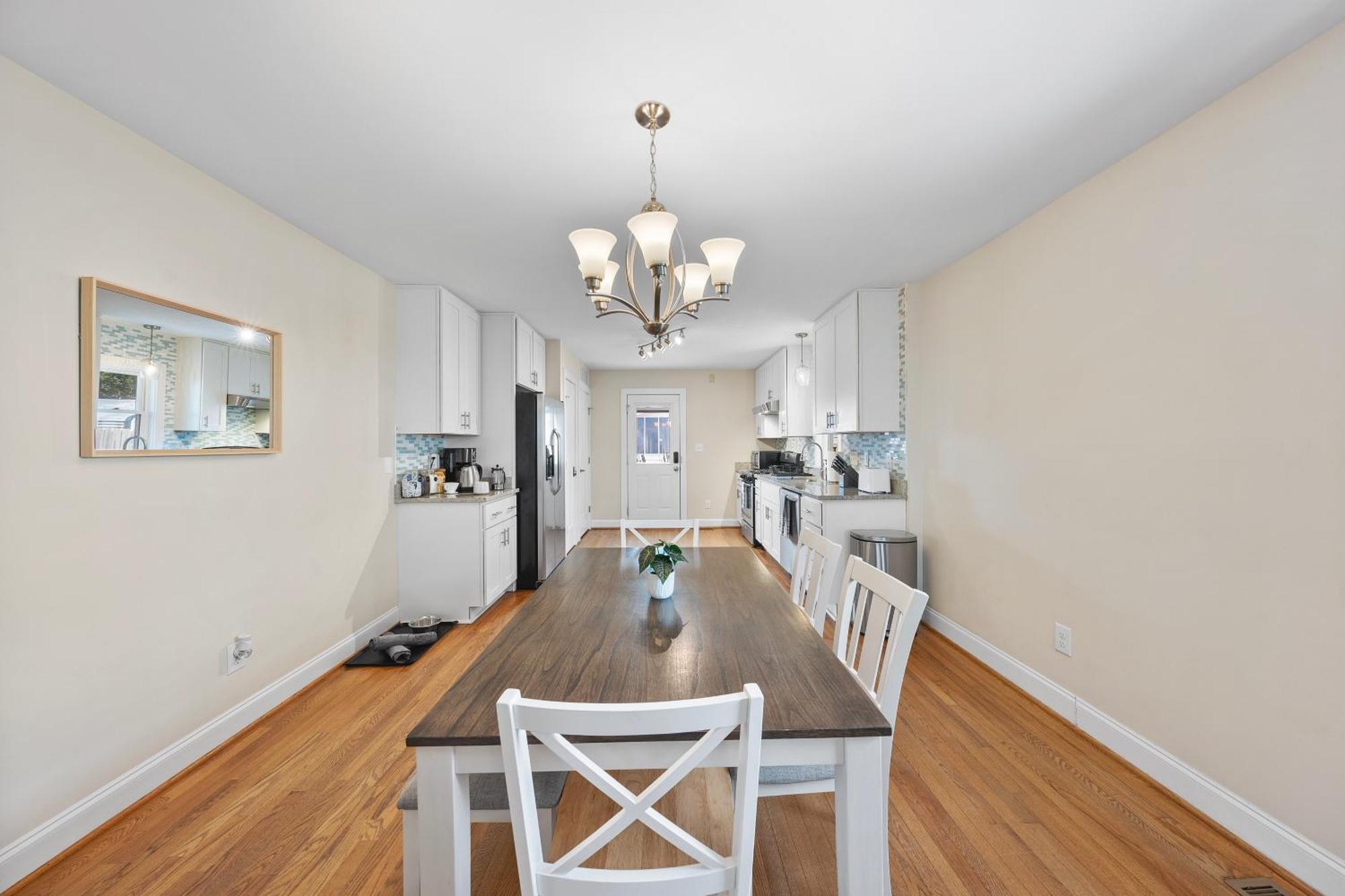 Charming Dt 3-Bed Bungalow With Fenced-In Yard Raleigh Esterno foto